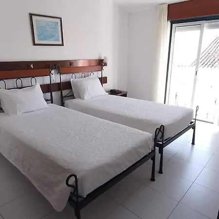 Velha 2* Lagos