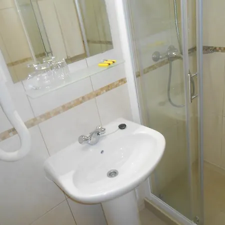 Velha 2*