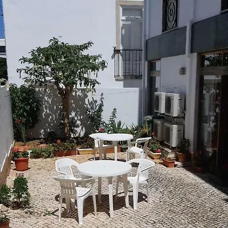 Velha 2* Lagos