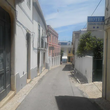 Velha 拉哥斯